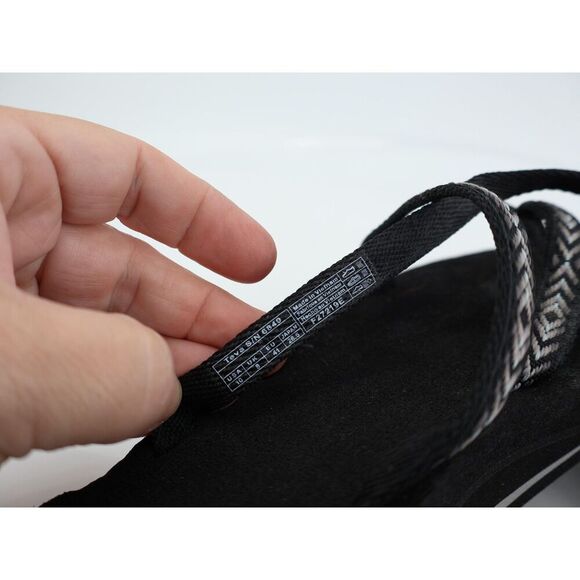 Teva Women's Olowahu Sandal Size 10 Thong Slide Flip Flop Black Tan Comfy - Picture 8 of 9